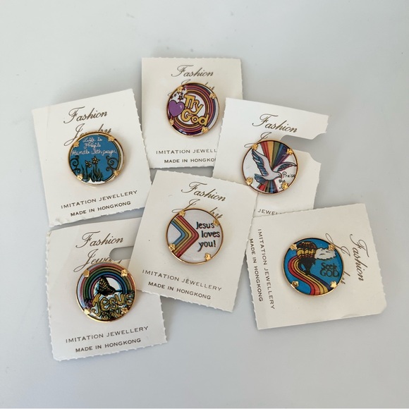 Vintage Pins - Picture 1 of 4